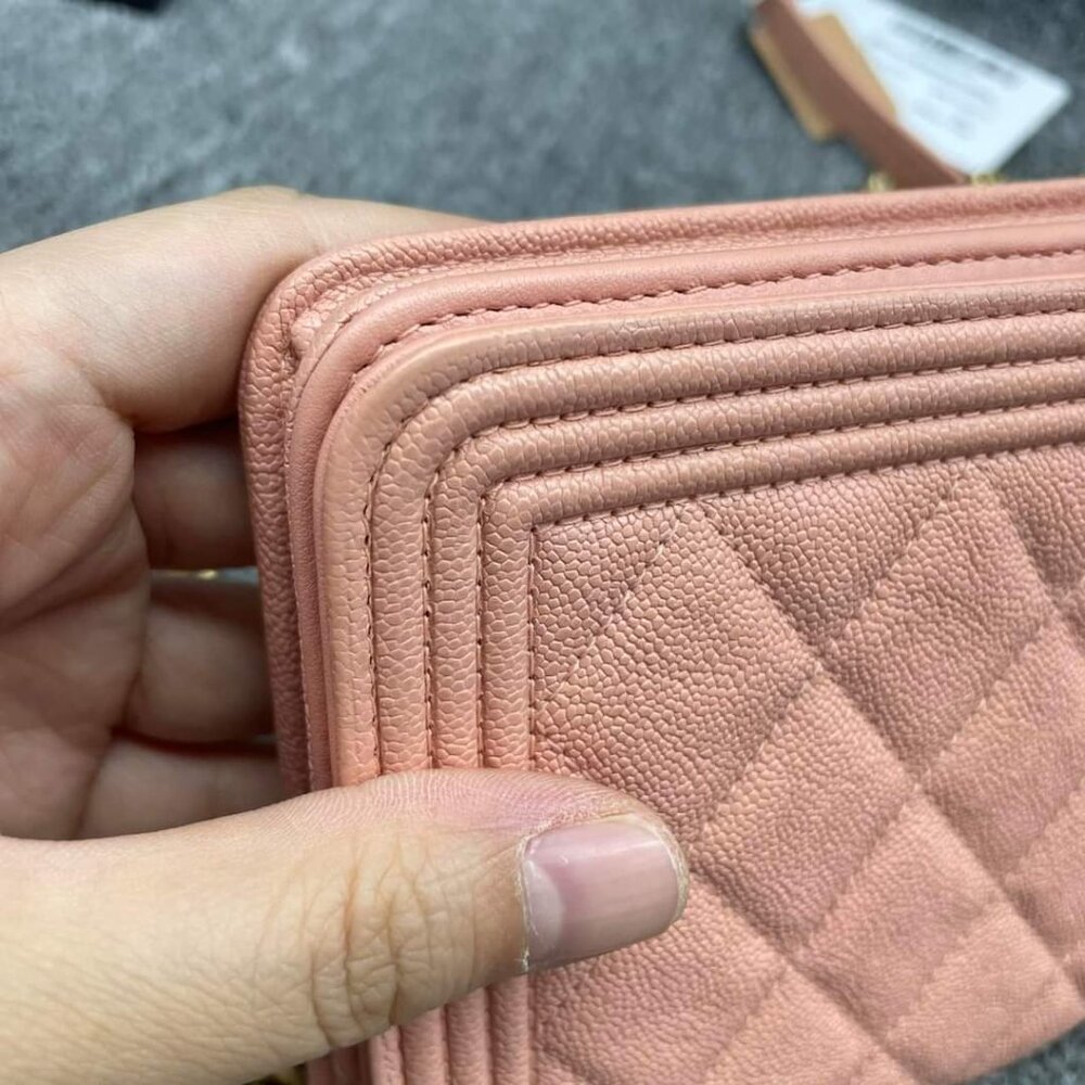 100% Authentic CHANEL Boy Leather Shoulder Bag - Picture 6 of 15